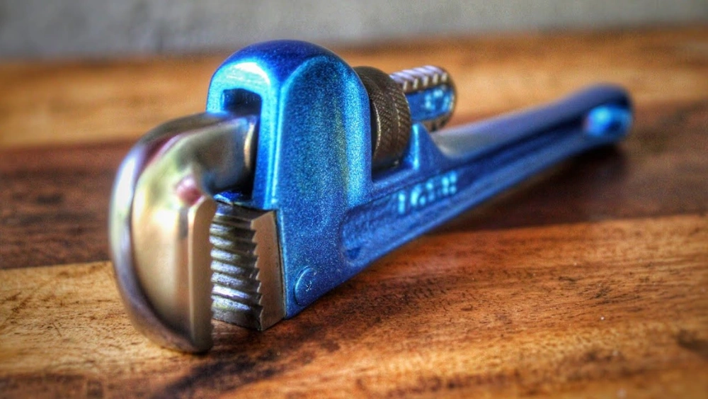 How to Clean a Pipe Wrench: Expert Tips Unveiled