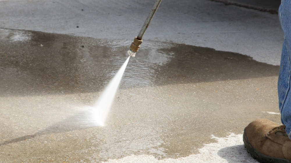 How to Clean Concrete Mixers: Pro Tips & Tricks
