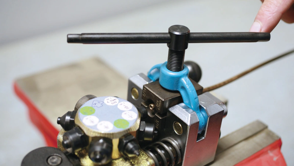 How to Use a Brake Pipe Flaring Tool: Expert Tips